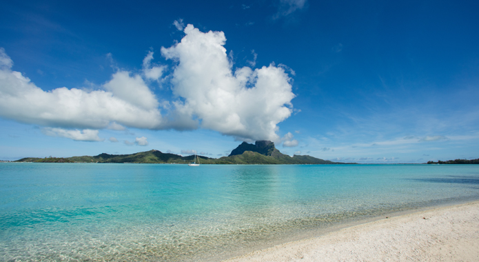 Bora-Bora-Island_Leeward-Islands-Archipelago-©G.LeBacon